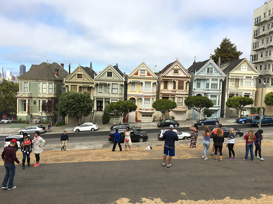 Lombard Street, Painted Ladies and Adventures in San Francisco - Makeup