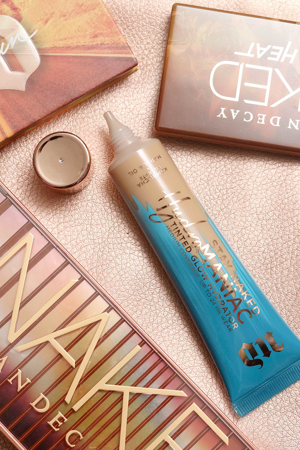 New Urban Decay Stay Naked Hydromaniac Tinted Glow Hydrator Long Lasting Hydration In A Skin Like Base Makeup And Beauty Blog