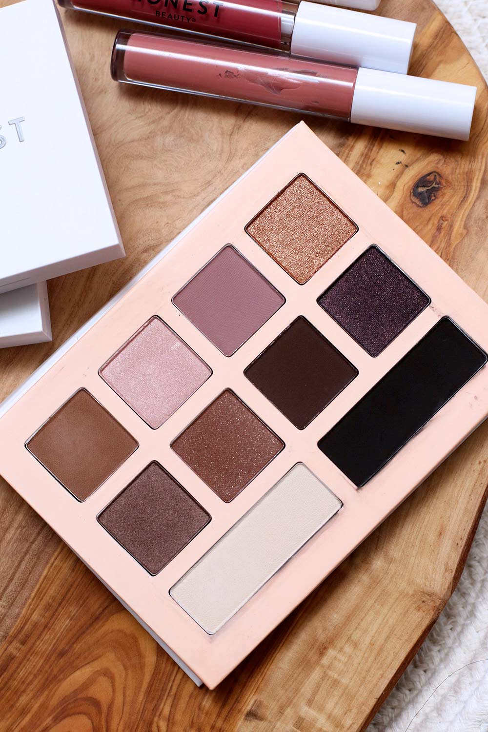 honest beauty get it together eyeshadow palette
