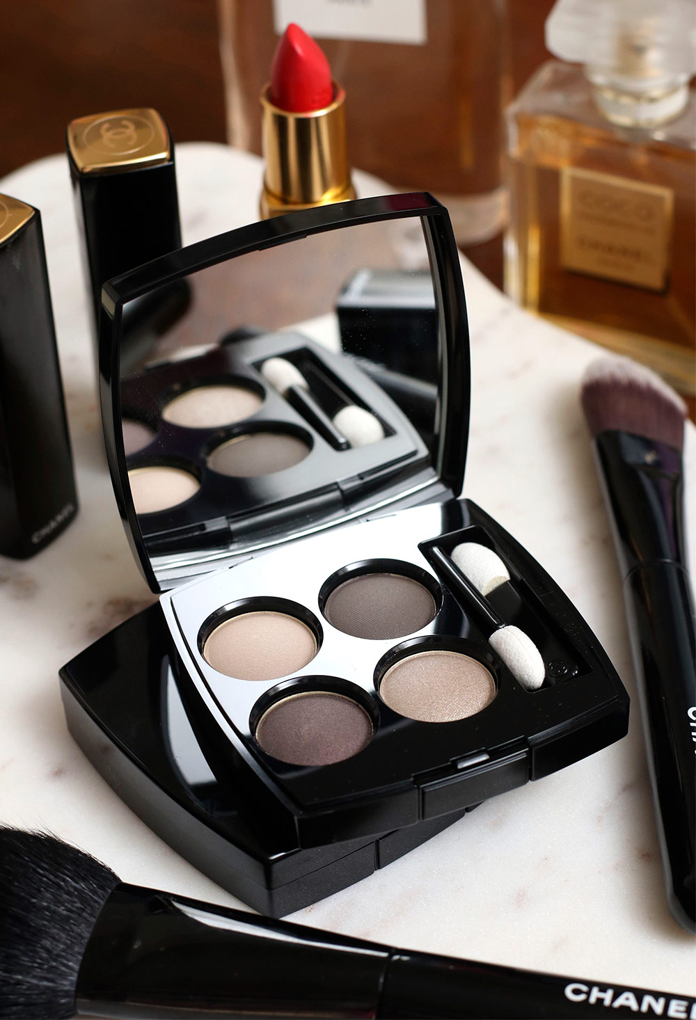 Building My Fall Makeup Wardrobe: The Chanel Blurry Grey Quad