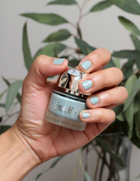 Nails of the Week, Smith & Cult Bitter Buddhist | Your Thoughts on Lash Serum"