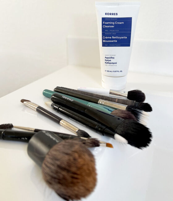 Quick Makeup Tip: An Improv Cleanser for Your Brushes